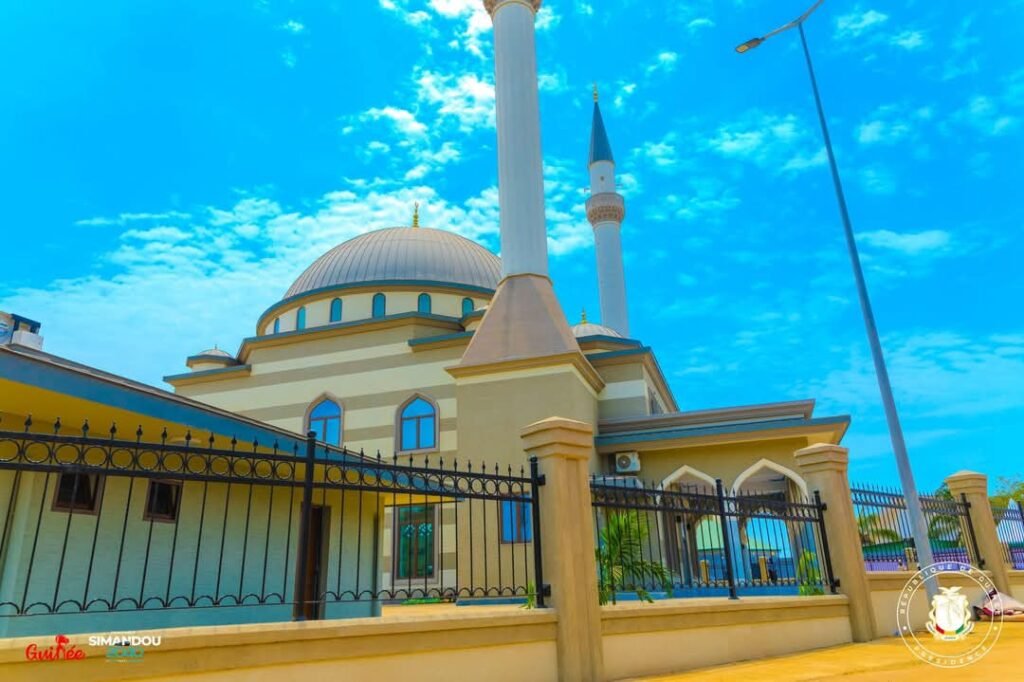 Axe Conakry-Ankara: la mosquée Recep Tayyip Erdogan ouvre ses portes au QG de l’armée guinéenne