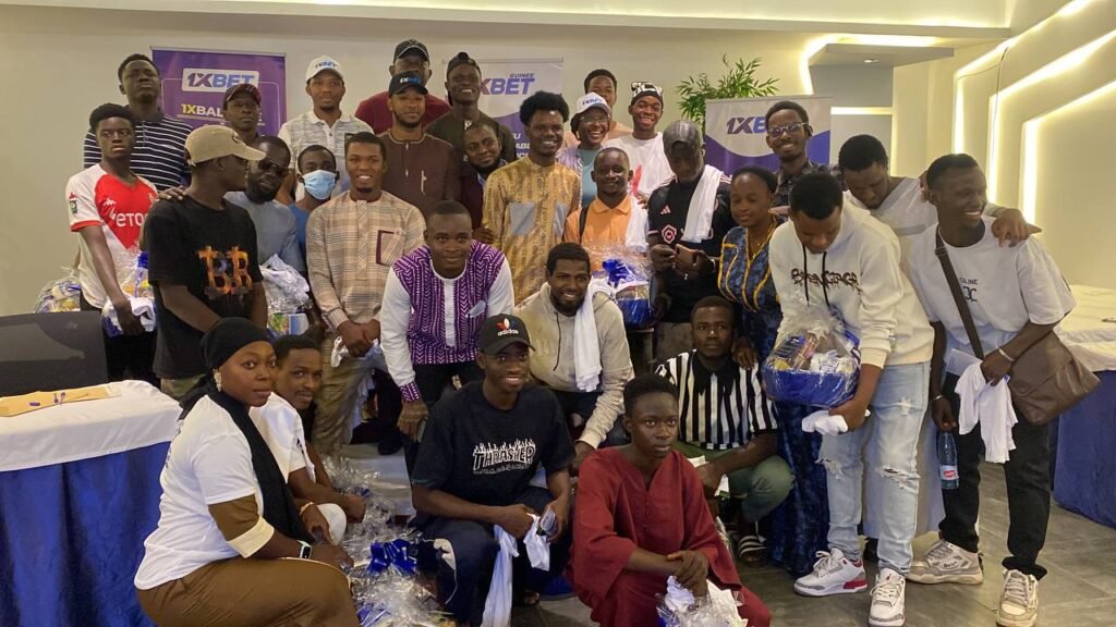 1xBet Guinée offre des paniers Ramadan à ses clients, partenaires et collaborateurs