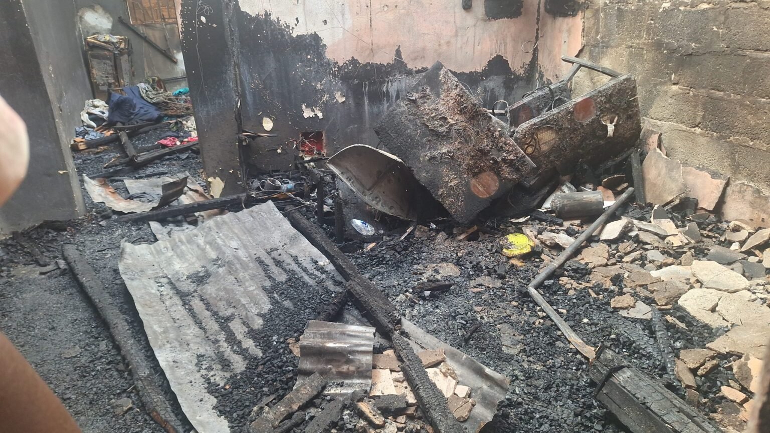 Sanoyah : plusieurs maisons incendiées après l’installation de compteurs prépayés de l’EDG