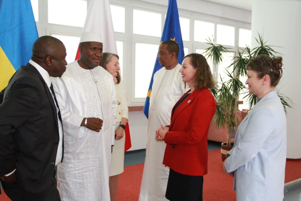 La Guinée relance sa coopération avec la Pologne et récolte près de 600 millions de dollars