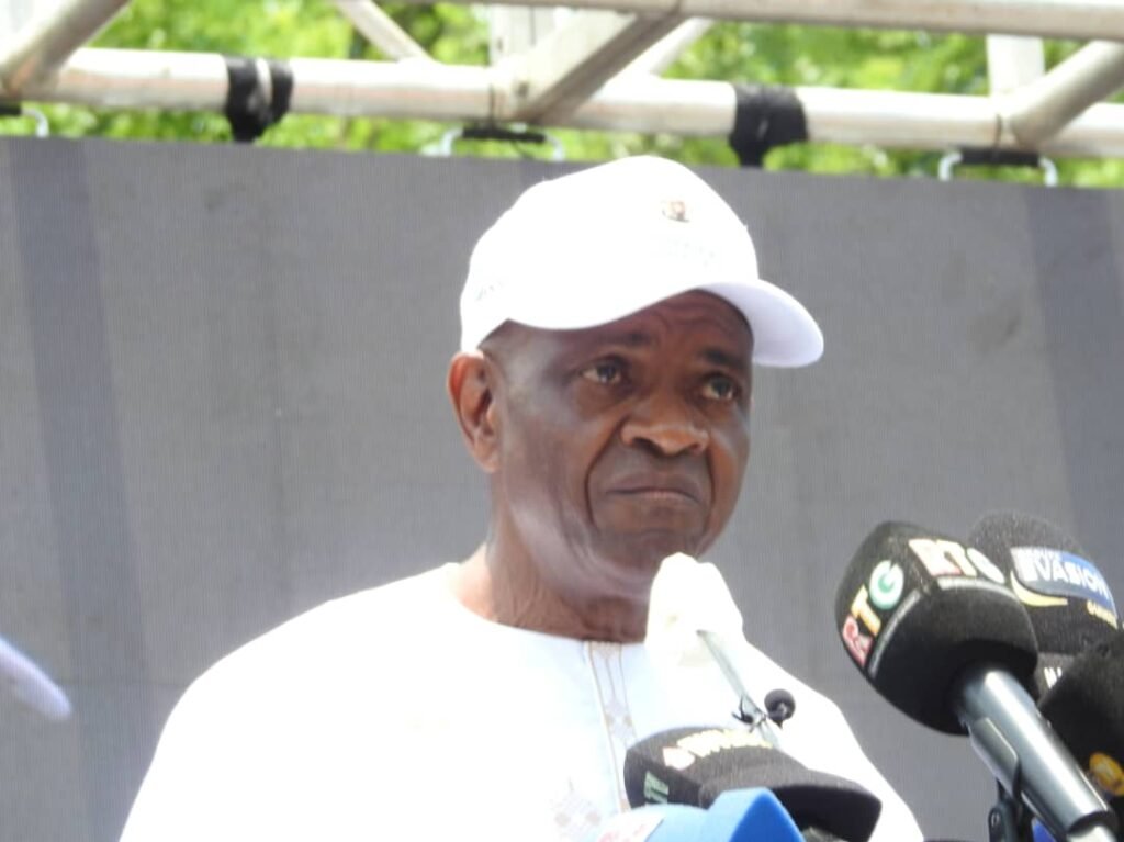 Inauguration de la CMIS de Mamou : le ministre Bachir Diallo salue la “vision éclairée et le leadership” du général Doumbouya