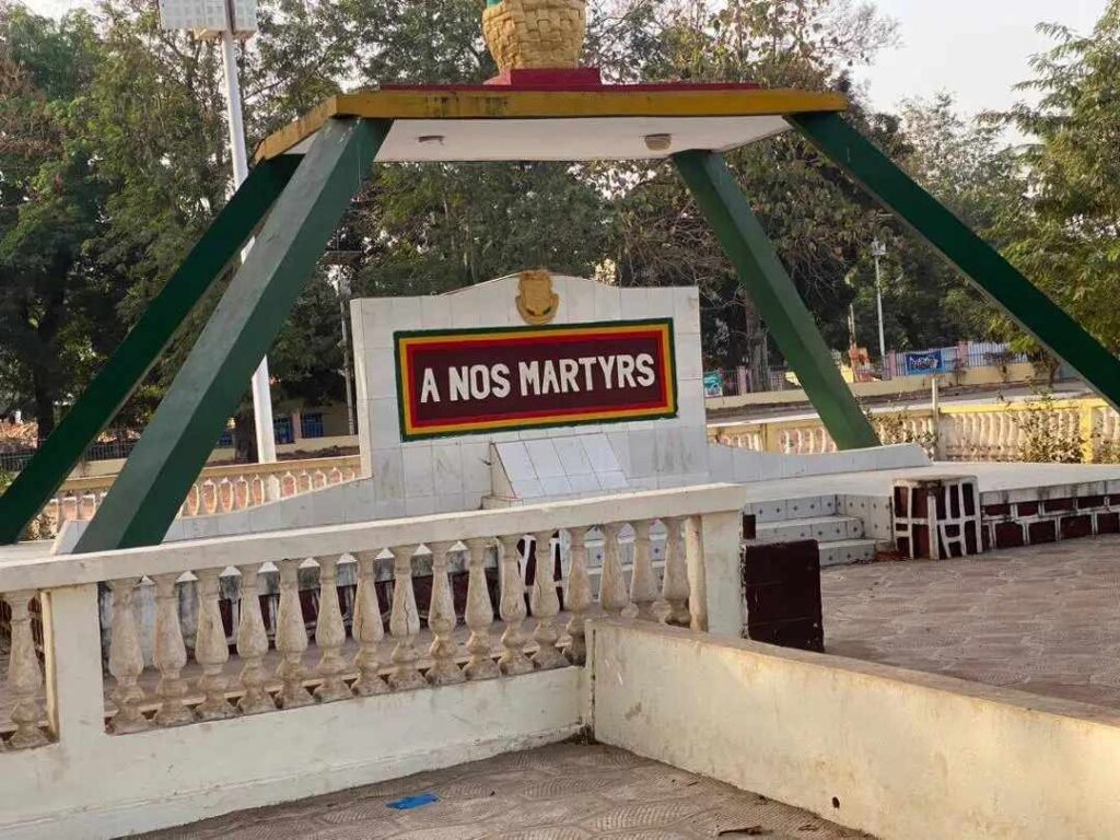 Déplacement du monument de la place des martyrs de Kindia : un jeune leader de la ville se pronnonce
