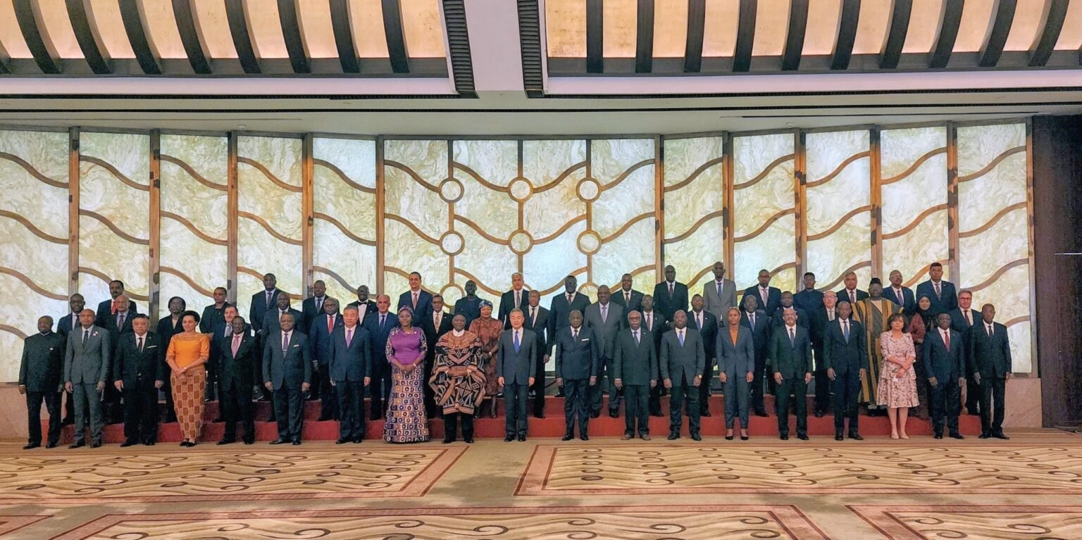 Coopération sino-africaine : Pékin réaffirme son engagement lors d’une rencontre de haut niveau avec les ambassadeurs africains