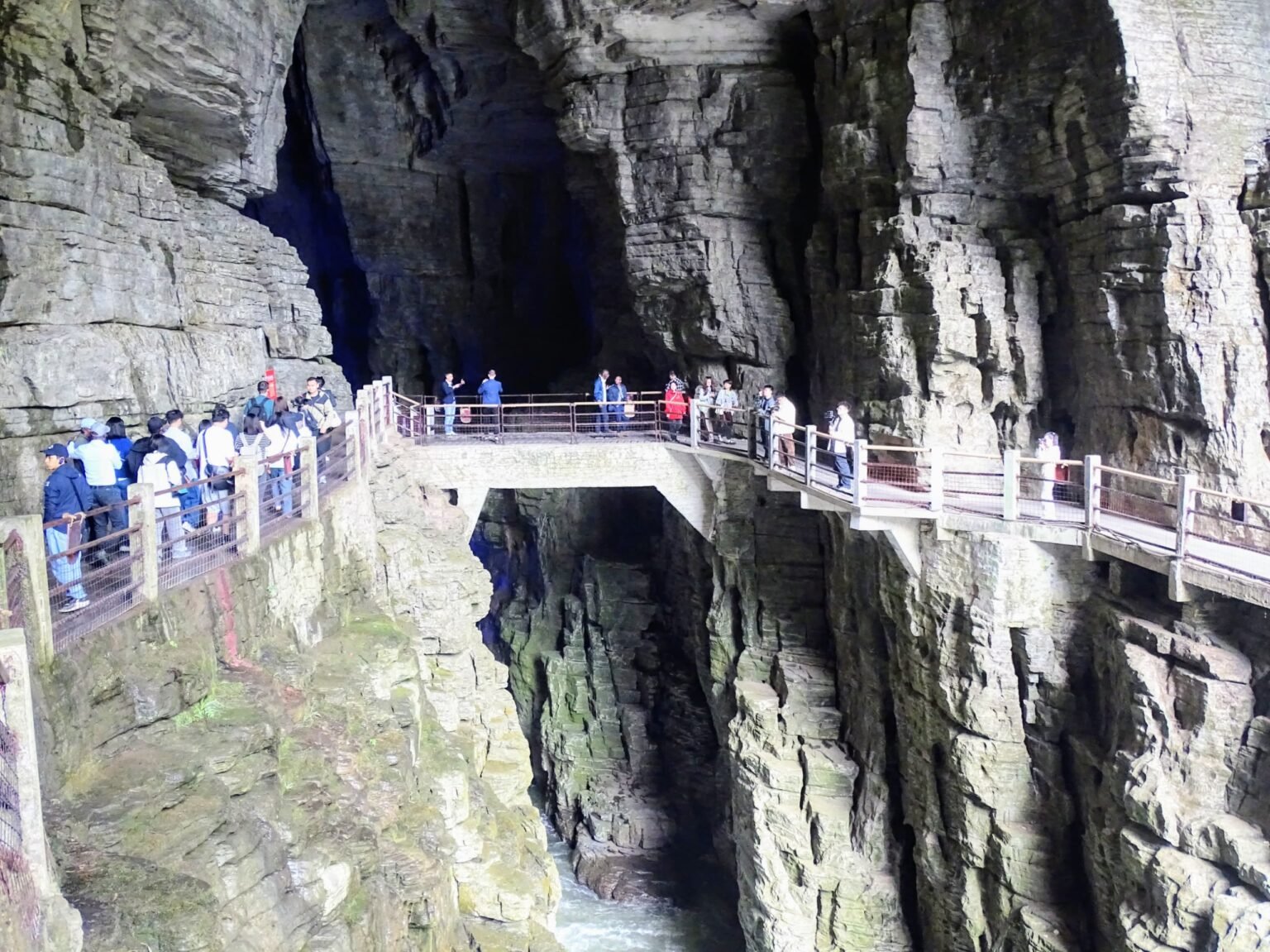 Hubei : la Grotte de Tenglong, entre grandeur naturelle et héritage culturel