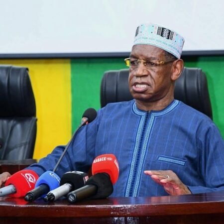 Dakar : l’homme d’affaires guinéen “Super Bobo” arrêté pour escroquerie présumée