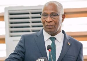 En Guinée, déplore Bah Oury, ‘’pour mettre en œuvre les projets, parfois, vous avez le temps de mourir mille fois avant que cela ne se fasse’’