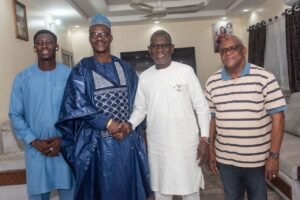 Ahmed Kanté à la rencontre de la mémoire vivante à Bamako
