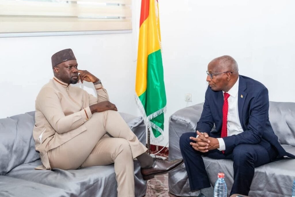 Le Premier ministre sénégalais Ousmane Sonko attendu chez le général Doumbouya 