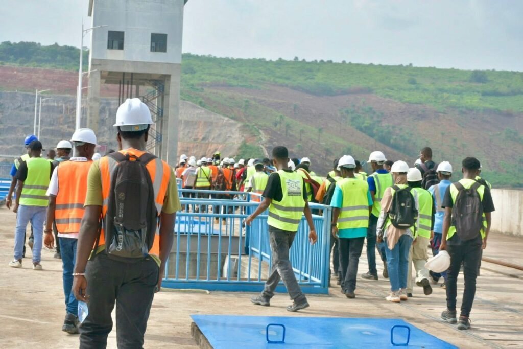 Journée portes ouvertes aux centrales hydroélectriques de Kaléta et Souapiti en Guinée