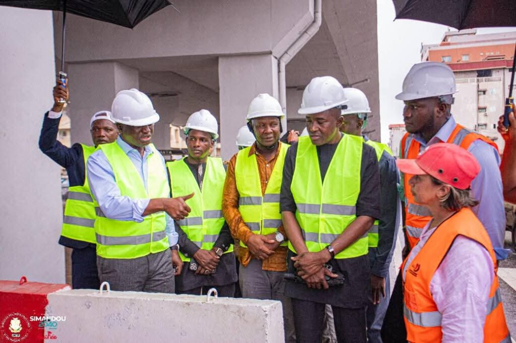 Le ministre des travaux publics, Laye Sékou Camara, visite des chantiers de la capitale