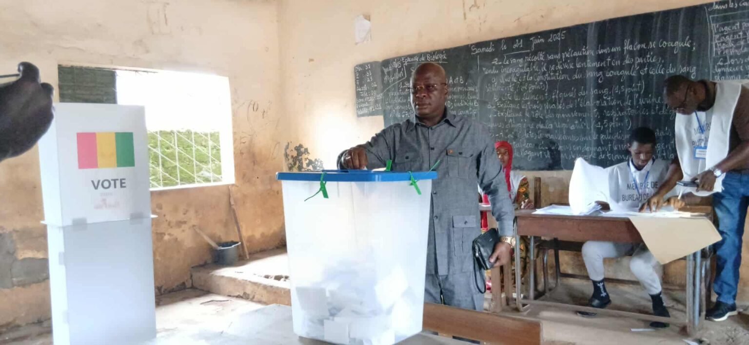 Référendum en Guinée : Mamadouba Tos Camara salue un processus apaisé et transparent