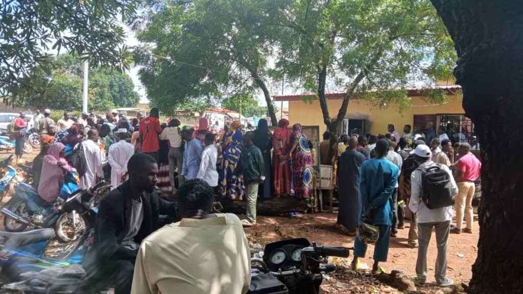 Karifamoriah (Kankan) : les agents électoraux en colère pour leurs primes