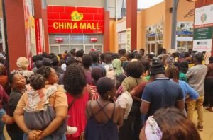 Ruée vers China Mall: entre enthousiasme populaire et interrogation sur la concurrence