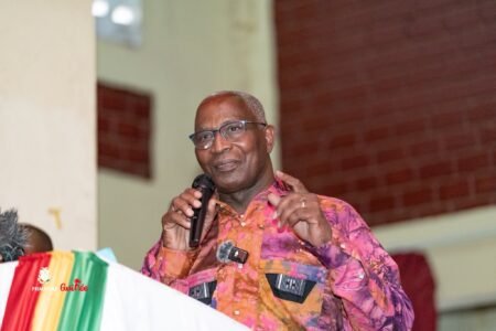 Bah Oury se réjouit du déroulement du référendum : ‘’Nous avons montré à la face du monde que nous sommes un peuple fraternel’’