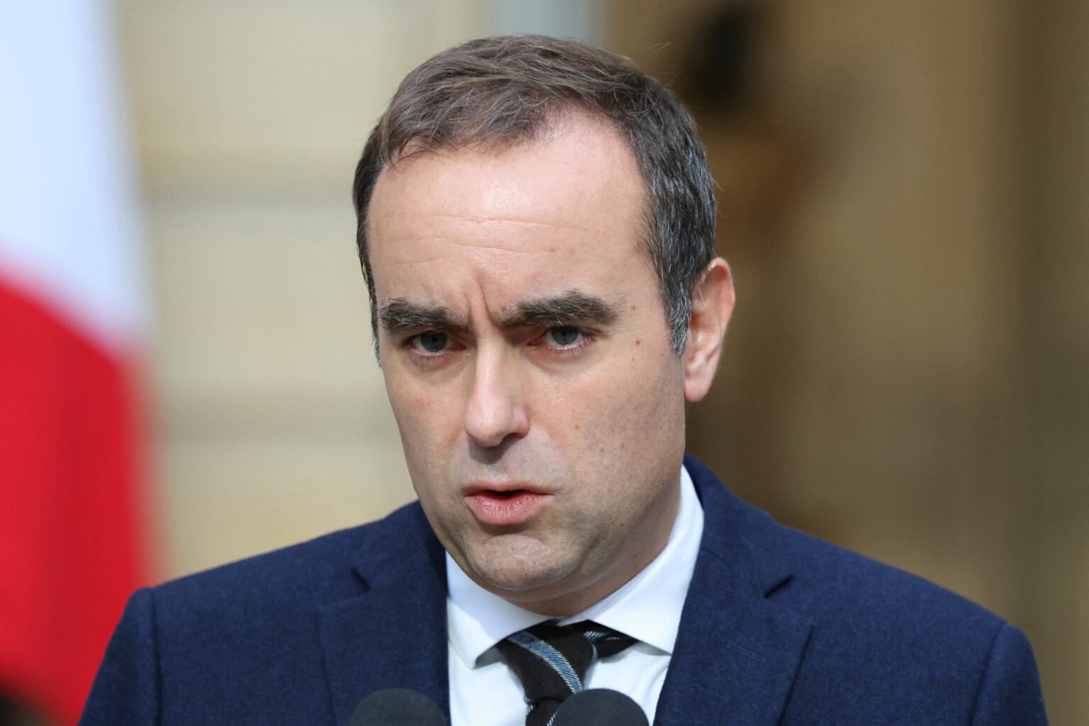 En France, Sébastien Lecornu démissionne : ‘’On ne peut pas être Premier ministre lorsque les conditions ne sont pas remplies’’