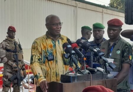 Bah Oury aux nouveaux fonctionnaires : « Remettez la Guinée sur les rails… »